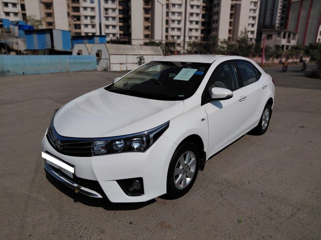 Second-hand 2015 Toyota Corolla Altis G AT for sale in Mumbai-4