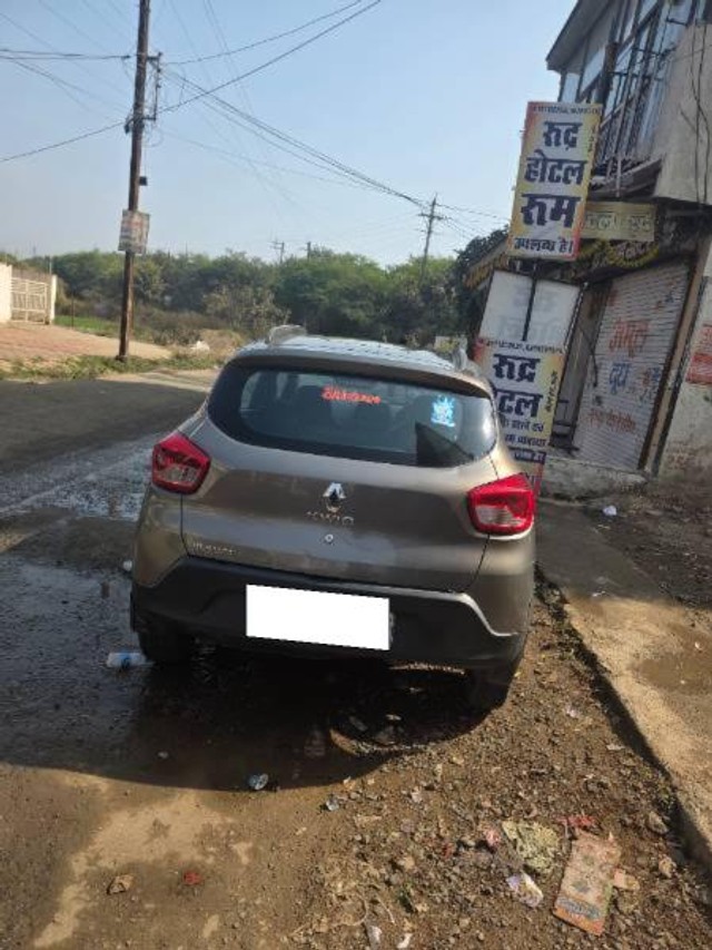 Second-hand 2018 Renault KWID 1.0 RXT for sale in Bhopal-1