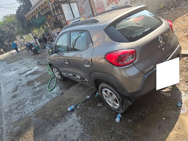 Second-hand 2018 Renault KWID 1.0 RXT for sale in Bhopal-2