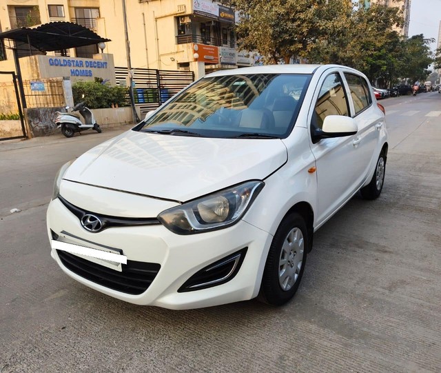 Second-hand 2012 Hyundai i20 Magna for sale in Mumbai-4