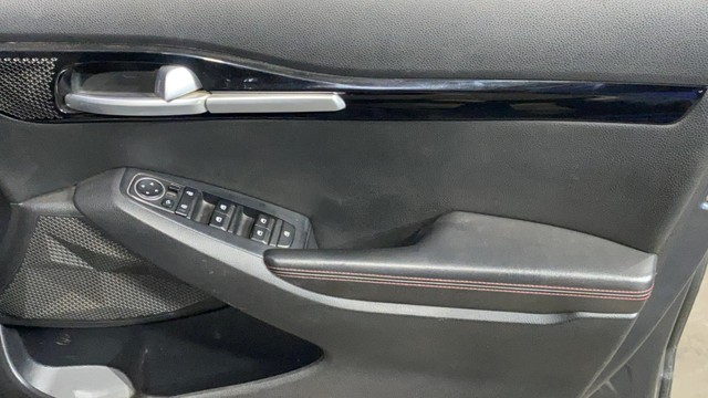 Second-hand 2020 Kia Seltos GTX for sale in Kolkata-17