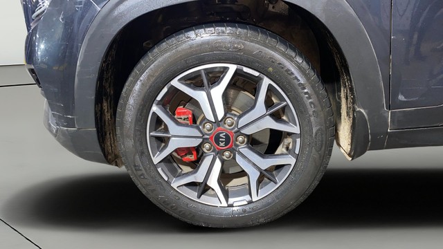 Second-hand 2020 Kia Seltos GTX for sale in Kolkata-26