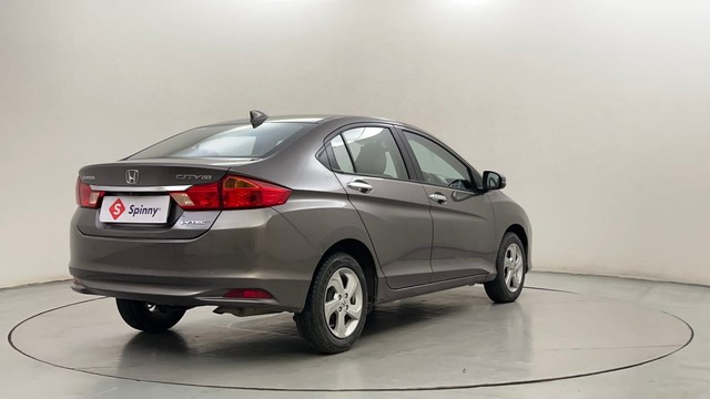 Second-hand 2016 Honda City VX MT for sale in Mysore-3