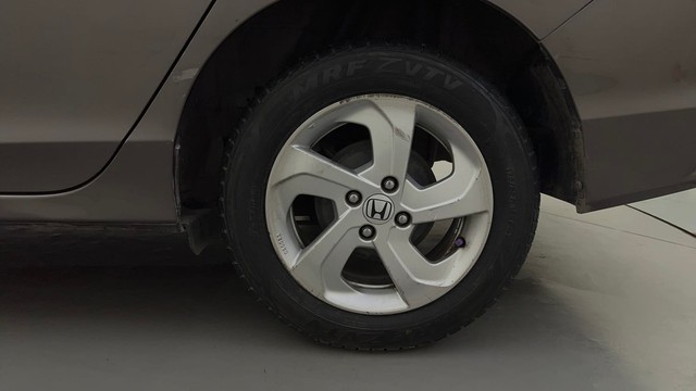 Second-hand 2016 Honda City VX MT for sale in Mysore-19