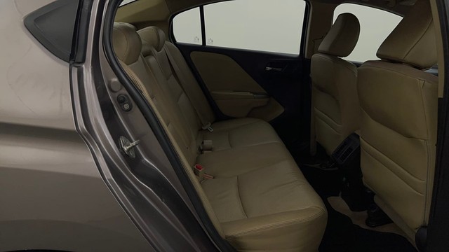 Second-hand 2016 Honda City VX MT for sale in Mysore-26