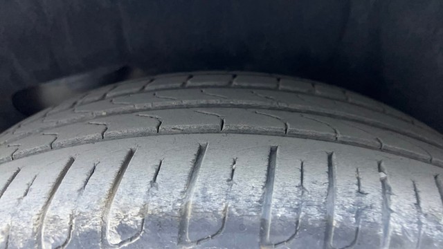 Second-hand 2016 Volvo XC60 Momentum D4 for sale in Hyderabad-32