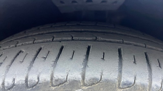 Second-hand 2016 Volvo XC60 Momentum D4 for sale in Hyderabad-23