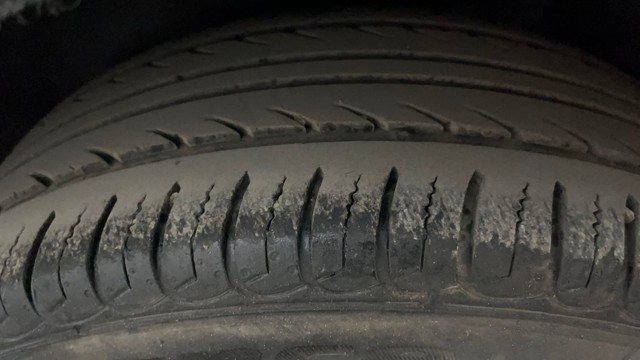 Second-hand 2013 Ford Ecosport 1.5 TDCi Titanium BSIV for sale in Hyderabad-38