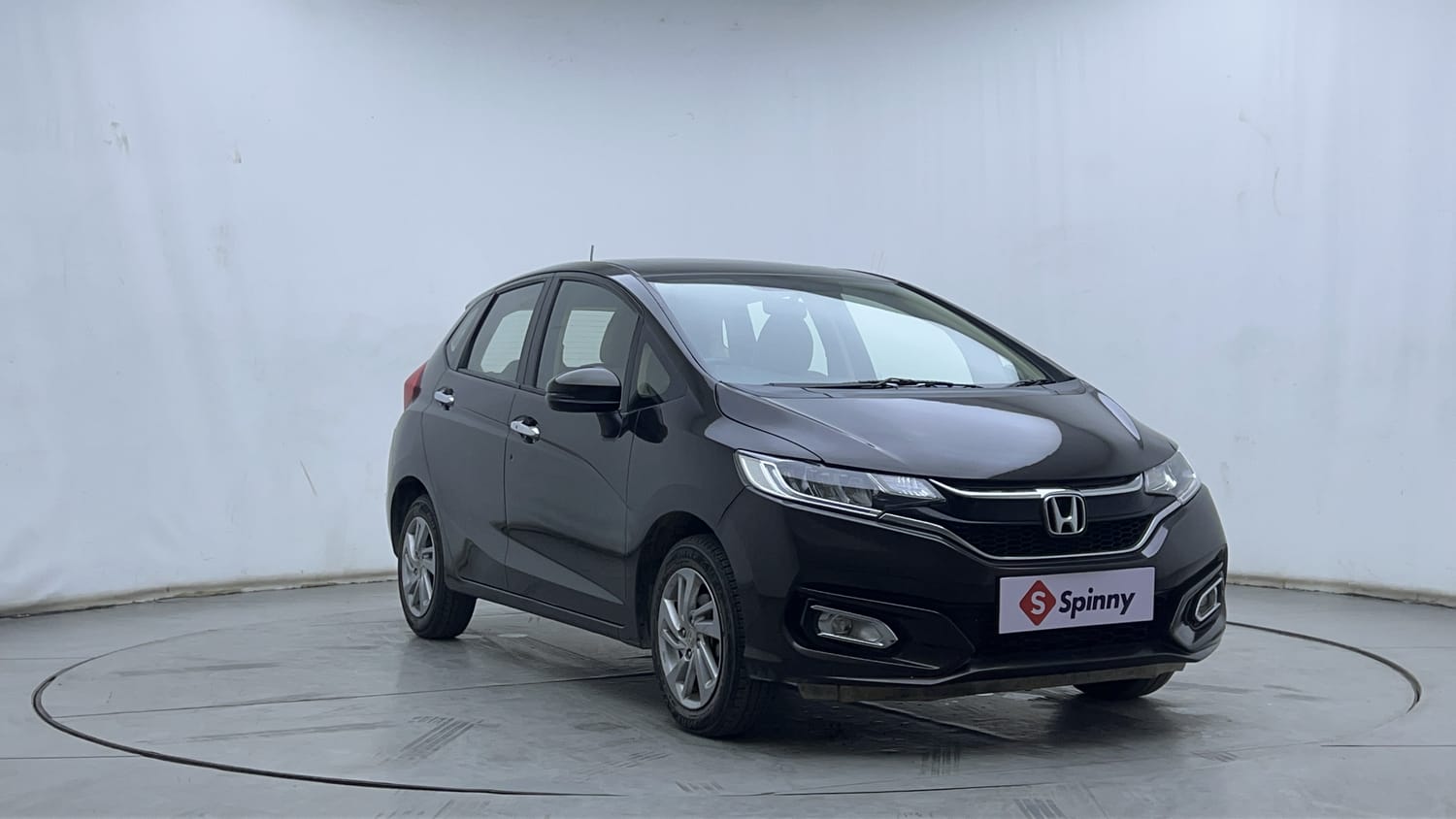 Buy Used Honda Jazz ZX of 2021 model @ 7,74,000 INR in Hyderabad