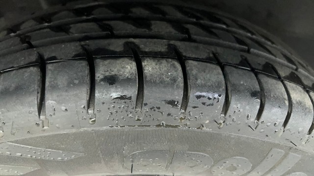 Second-hand 2016 Honda Amaze S i-VTEC for sale in Ahmedabad-39