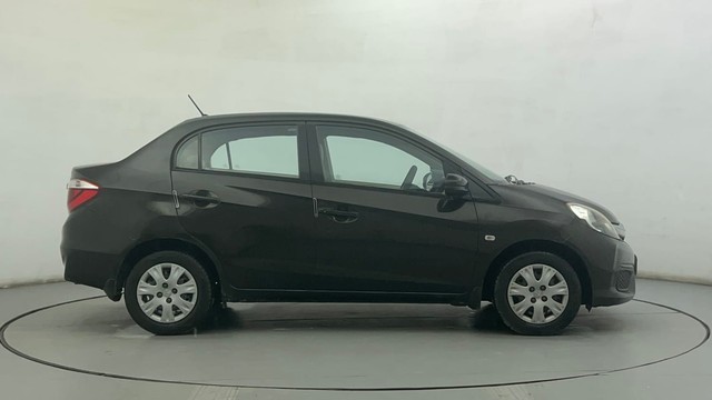 Second-hand 2016 Honda Amaze S i-VTEC for sale in Ahmedabad-2