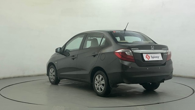 Second-hand 2016 Honda Amaze S i-VTEC for sale in Ahmedabad-5