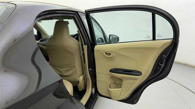 Second-hand 2016 Honda Amaze S i-VTEC for sale in Ahmedabad-31