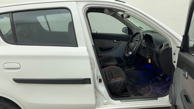 Second-hand 2018 Maruti Alto 800 LXi for sale in Ahmedabad-15