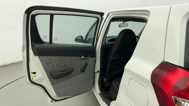 Second-hand 2018 Maruti Alto 800 LXi for sale in Ahmedabad-34