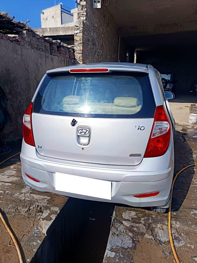 Second-hand 2011 Hyundai i10 Magna LPG for sale in Kishangarh-1