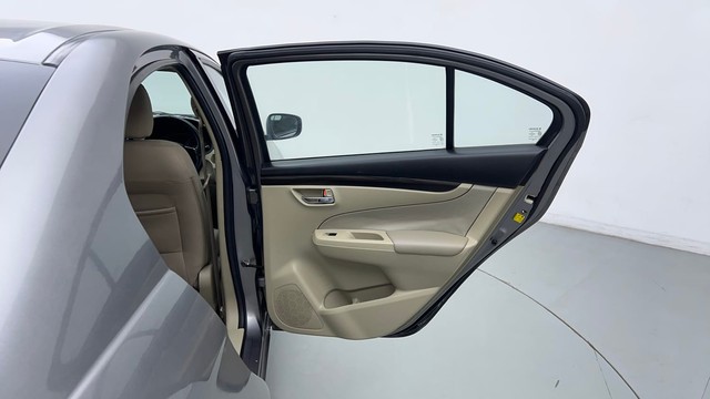 Second-hand 2017 Maruti Ciaz Delta Diesel for sale in Ghaziabad-23