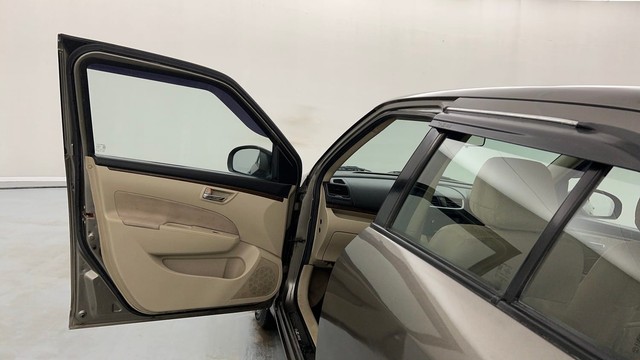 Second-hand 2016 Maruti Swift Dzire VDI for sale in Lucknow-34