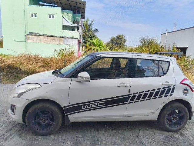 Second-hand 2013 Maruti Swift VXI for sale in Hassan-5