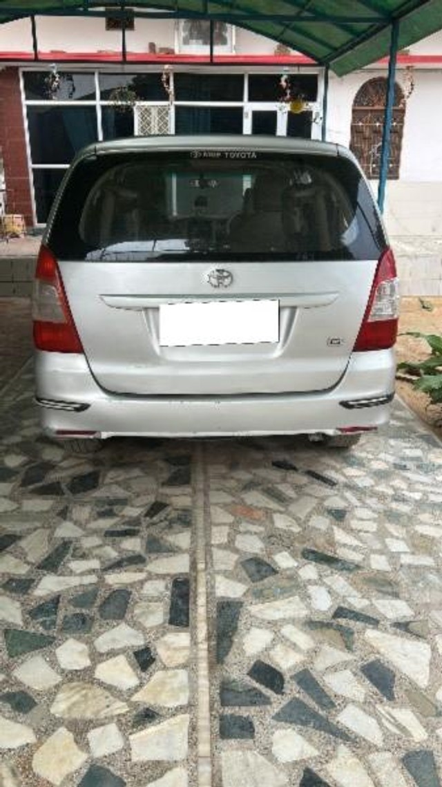 Second-hand 2013 Toyota Innova 2.5 G (Diesel) 7 Seater BS IV for sale in Jhunjhunu-2