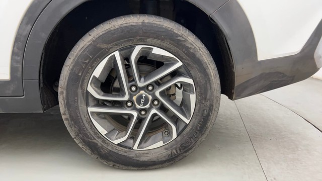 Second-hand 2022 Kia Carens Luxury Plus Diesel AT 6 STR for sale in Thane-19