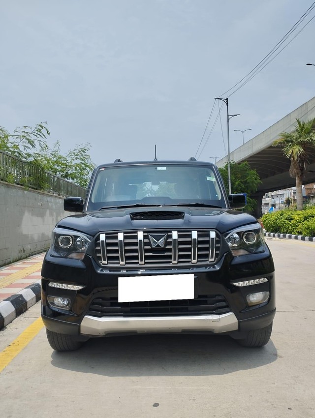 Second-hand 2024 Mahindra Scorpio S 11 for sale in New Delhi-4