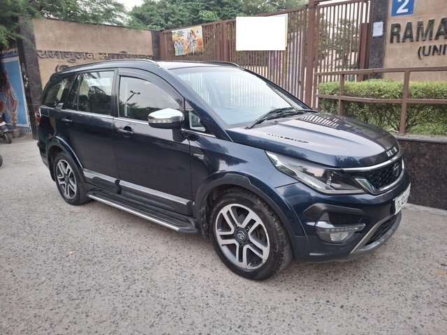 Second-hand 2017 Tata Hexa XTA for sale in New Delhi-6