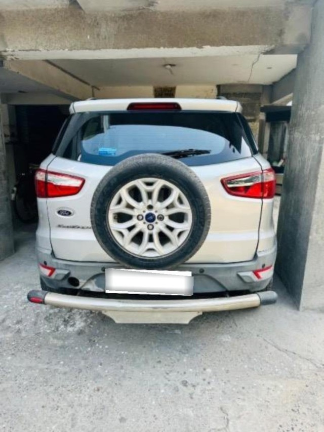 Second-hand 2016 Ford Ecosport 1.5 Petrol Titanium Plus BSIV for sale in New Delhi-3