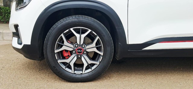 Second-hand 2022 Kia Seltos GTX Plus DCT for sale in New Delhi-7