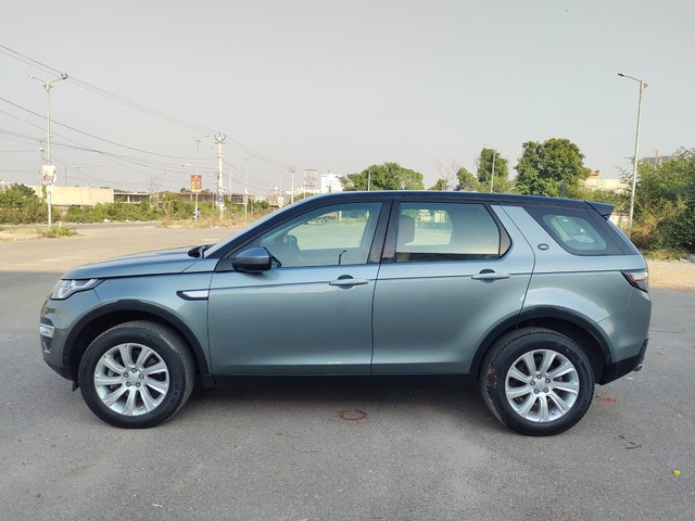 Second-hand 2016 Land Rover Discovery Sport SD4 HSE Luxury for sale in Ludhiana-3