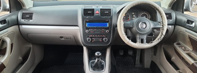 Second-hand 2010 Volkswagen Jetta 1.9 TDI Trendline for sale in Nagpur-6