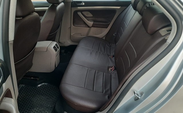 Second-hand 2010 Volkswagen Jetta 1.9 TDI Trendline for sale in Nagpur-7