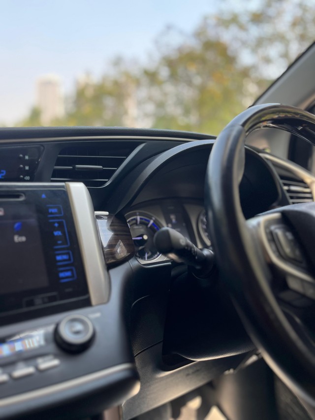 Second-hand 2019 Toyota Innova Crysta 2.8 ZX AT BSIV for sale in Mumbai-47