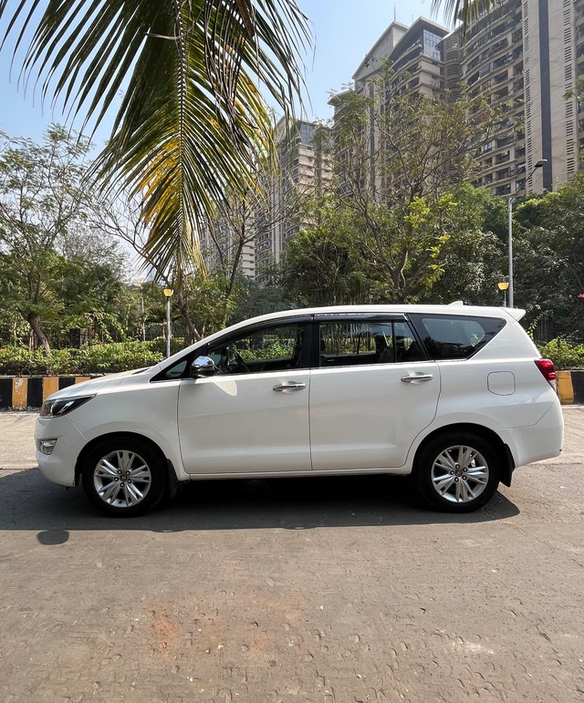 Second-hand 2019 Toyota Innova Crysta 2.8 ZX AT BSIV for sale in Mumbai-2