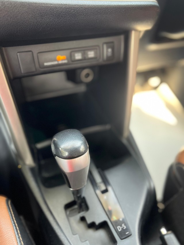 Second-hand 2019 Toyota Innova Crysta 2.8 ZX AT BSIV for sale in Mumbai-11