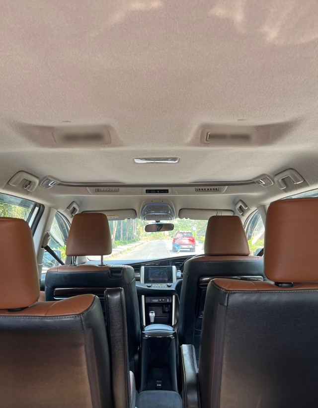 Second-hand 2019 Toyota Innova Crysta 2.8 ZX AT BSIV for sale in Mumbai-40