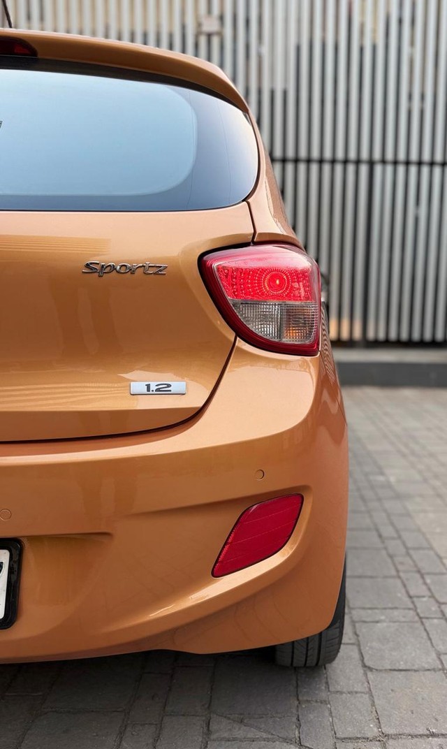 Second-hand 2014 Hyundai Grand i10 Sportz for sale in Surat