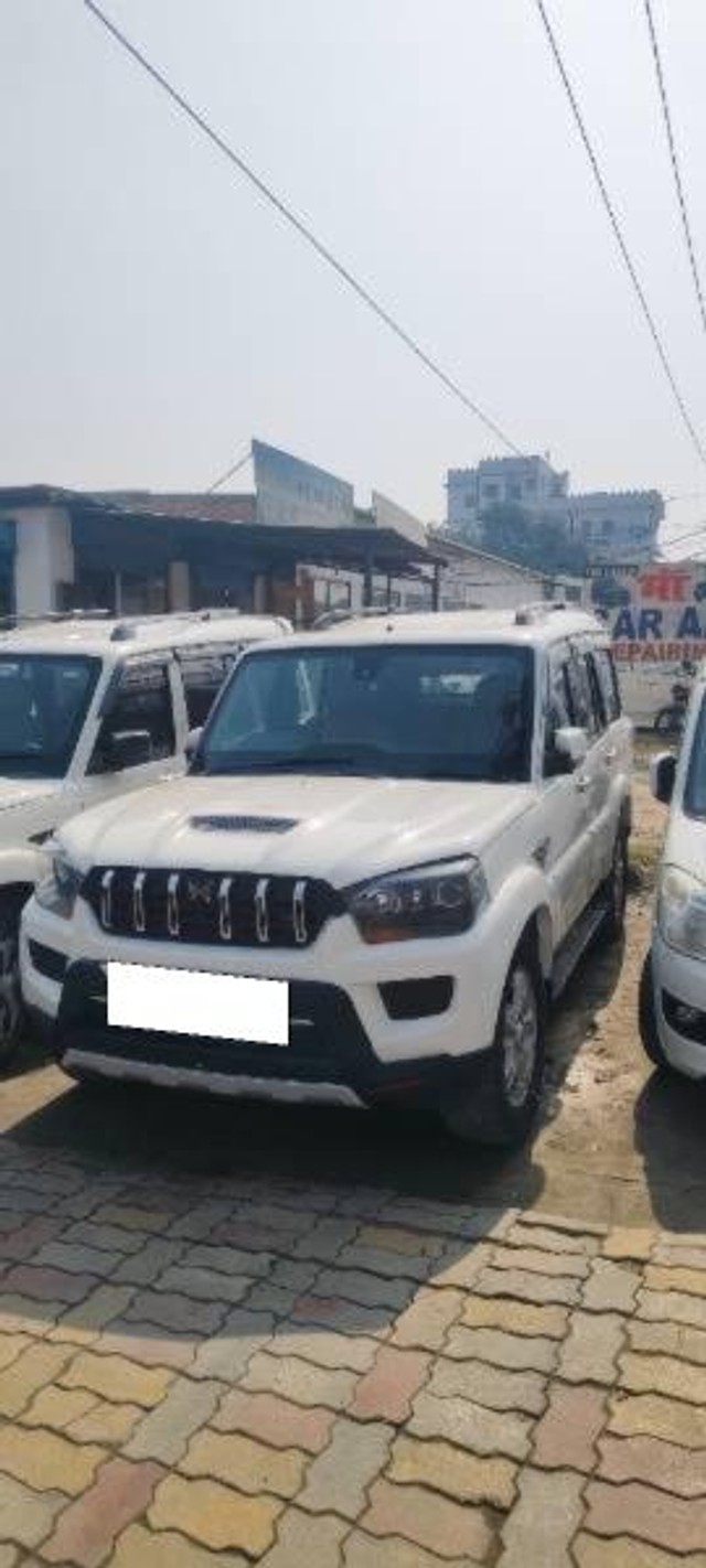 Second-hand 2016 Mahindra Scorpio S10 7 Seater 2WD for sale in Muzaffarpur-2