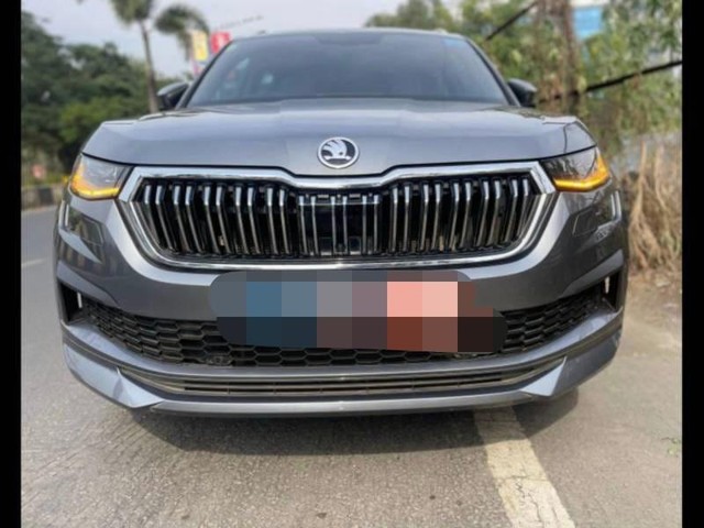 Second-hand 2022 Skoda Kodiaq L & K BSVI for sale in Mumbai-5