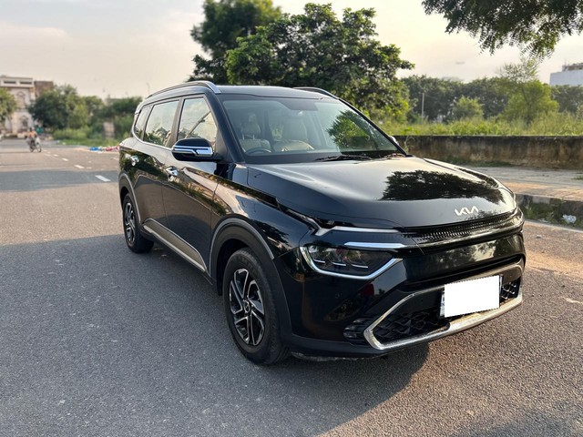 Second-hand 2024 Kia Carens Luxury Plus Diesel for sale in New Delhi-0