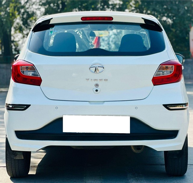 Second-hand 2023 Tata Tiago XT Option for sale in New Delhi-2