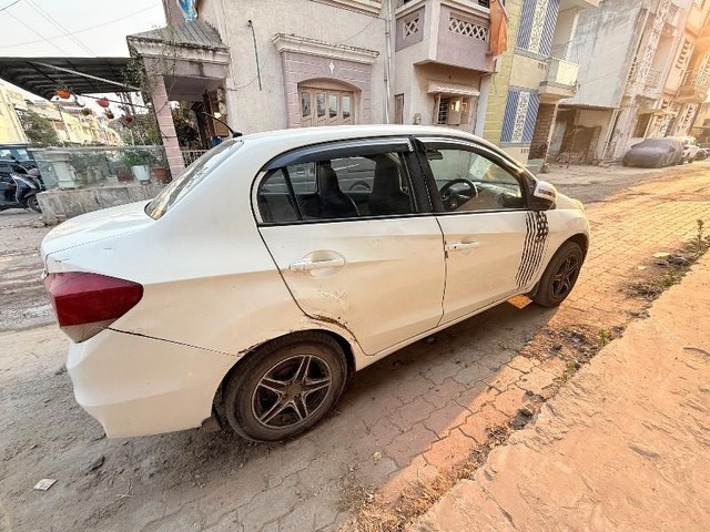 Second-hand 2013 Honda Amaze VX i-Vtech for sale in Ankleshwar-5