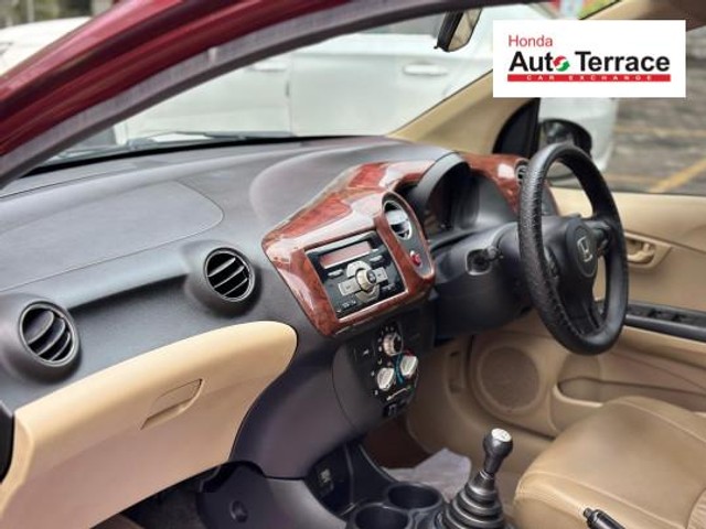 Second-hand 2015 Honda Amaze S Petrol for sale in Kozhikode-4