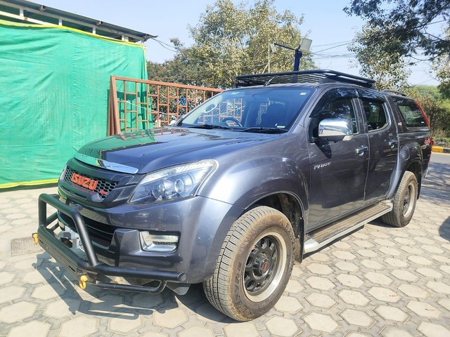 Second-hand 2018 Isuzu D-Max High for sale in Hyderabad-3
