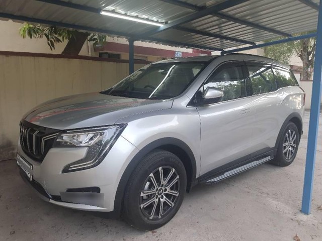 Mahindra XUV700 AX7 7Str Second-hand 2023 Mahindra XUV700 AX7 7Str for sale in Baran-7