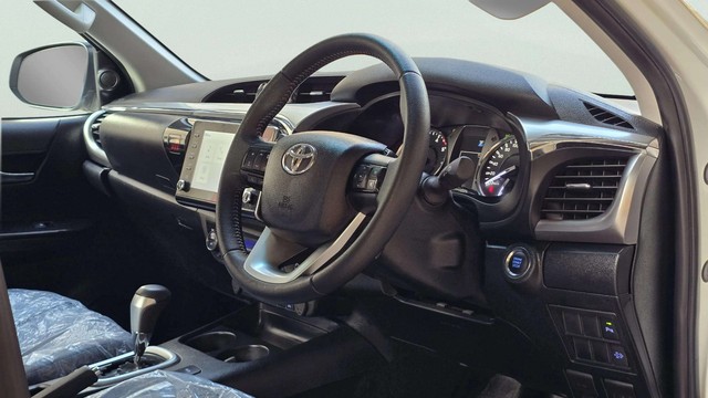 Second-hand 2024 Toyota Hilux High AT for sale in New Delhi-10