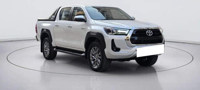 Second-hand 2024 Toyota Hilux High AT for sale in New Delhi-2