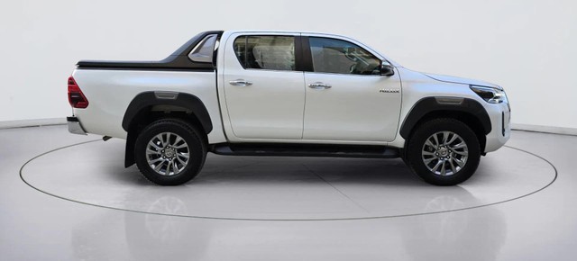 Second-hand 2024 Toyota Hilux High AT for sale in Gurgaon-3
