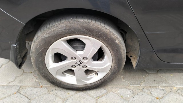 Second-hand 2016 Honda City i VTEC V for sale in Coimbatore-16