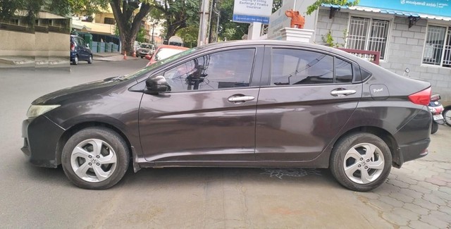 Second-hand 2016 Honda City i VTEC V for sale in Coimbatore-17